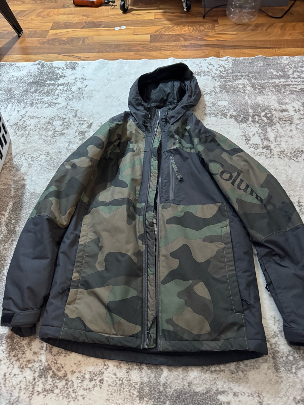 Columbia Men's Camo Hooded Insulated Jacket - Green/Black size small